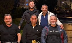 Emrullah Çakal’a sürpriz doğum günü: Yeni yaşına dostlarıyla girdi