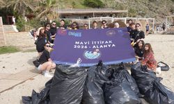 Alanya’da “Mavi İttifak” buluşması: Öğrenciler sahilden 157 kilo atık topladı