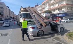 Manavgat'ta ani fren yapan sürücü hayatının şokunu yaşadı