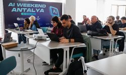 Antalya'da gençlere yönelik yapay zeka eğitimi düzenlendi