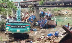 Alanya’da selin izleri siliniyor: Dim Çayı’nda temizlik başladı