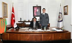 Alanya’da 23 Nisan geleneği: Kaymakamlık koltuğu minik Cengizhan’a emanet