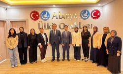 MHP Alanya’dan Ülkü Ocakları’na ziyaret: Yeni başkan Mehmet Öz’e destek mesajı