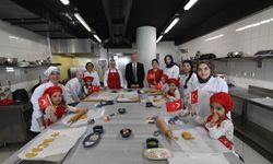 Alanya Üniversitesi’nde 23 Nisan’a özel “Minik Şefler Atölyesi” yoğun ilgi gördü