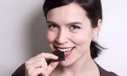 Bitter çikolata yaşlanmayı yavaşlatıyor mu? 'Metabolik etkileri farklıdır'