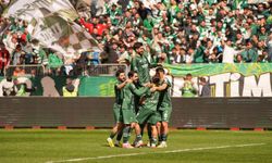 Bursaspor liderliğini sürdürdü: Şampiyonluk için geri sayım başladı