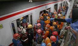 Korkunç tren faciası: 14 ölü, 38 yaralı