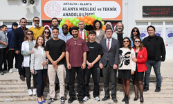 Alanyaspor okullarda: Öğrencilerle buluştu