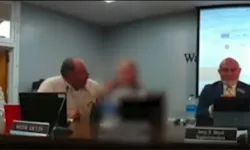 Okulda rezalet! Kız öğrencisine 'çok ateşlisin' dedi