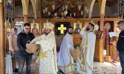 Mahmutlar’da paskalya buluşması: 700 kişi aynı sofrada barış için dua etti