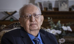 Siyaset dünyasının acı kaybı: Hüsamettin Cindoruk hayatını kaybetti