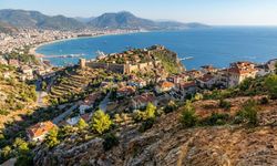 Tepe Mahallesi’nde inşaat yoğunluğu: Şefik Bahçe’den sert sorular