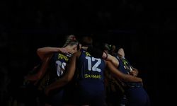 Vakıfbank karşısında Fenerbahçe Medicana’dan kritik galibiyet