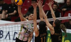 Voleybolda Kadınlar 1. Lig final etabı Alanya'da devam ediyor