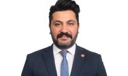 Sipahioğlu: "Bu vatan umudunu kaybetmeyenlerin vatanıdır"