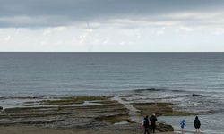 Alanya'da korku içinde izlediler: Denizde hortum çıktı