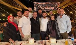 Alanya’da aile arasında renkli kutlama: Gülhan Gül’e sürpriz doğum günü