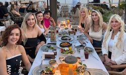 Ezgi Baydan yeni yaşını Origin Restaurant’ta dostlarıyla kutladı