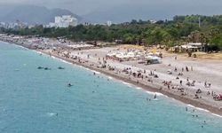 Antalya sahillerinde bayram tarifesi: Plajda 1 günün maliyeti 1500 TL’yi buluyor