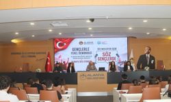 Alanyalı gençlerden ortak manifesto: “Bu kentte sözümüz var”