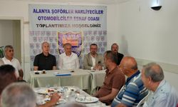 Başkan Özçelik taksi esnafıyla sezon öncesi bir araya geldi