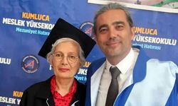 Kumluca'da 70 yaşında mezun oldu, diplomasını oğlu verdi