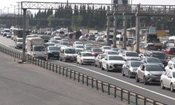 9 günlük bayram tatili öncesi TEM'de trafik yoğunluğu