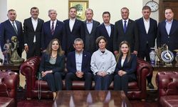 CHP'li başkanlardan Özel'e destek ve 45 gün çağrısı