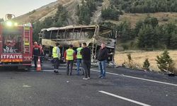 Antalya otobüsü Denizli'de yandı: 1'i bebek 8 ölü