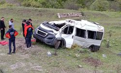 Yozgat'ta öğrenci servisi devrildi: 3 ölü, 7 yaralı