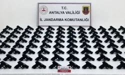 Antalya Serik’te 100 ruhsatsız tabanca ele geçirildi