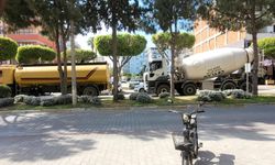 Mahmutlar trafiği kilitlendi: “Bu yoğunluğu mahallenin kalbinden söküp alın”