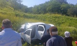Otomobil istinat duvarına çarptı: 3 ölü, 1 ağır yaralı