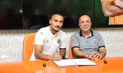Alanyaspor'un dikkat çeken oyuncusu şampiyonun kadrajında