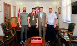 Alanyalı Dünya Şampiyonu Yusuf Kerim Çevik’ten Kaymakam Öztürk’e ziyaret
