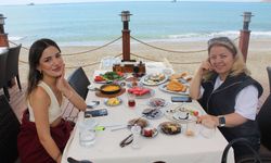 Alanya’da deniz manzaralı kahvaltının adresi: Pasha Et ve Balık Restoran