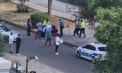 Adliye önünde polisle tartıştılar, gözaltına alındılar