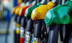 Petrol geriledi, gözler benzin ve motorin fiyatlarına çevrildi