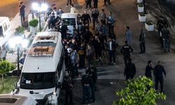 Çukurca'da kına gecesinde aileler kavga etti: 8 yaralı