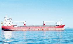 İstanbul'da terk edilen gemideki 4 denizci tahliye edildi