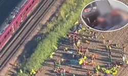 İngiltere'de iki yolcu treni çarpıştı: Yaralılar var