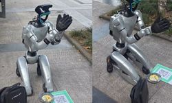 Çin'de 13 bin dolarlık insansı robot sokakta dilendi