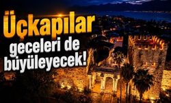 Antalya'da tarihi Üçkapılar'ın gece aydınlatması tamamlandı