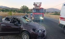 Takla atan otomobilde facia: Anne ve 3 yaşındaki oğlu hayatını kaybetti