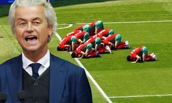 Alçaklık diz boyu: Maçtan önce namaz kılan futbolculara ve Allah'a ağır küfür