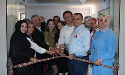 Alanya'da Yıl Sonu Karma Sergisi büyük beğeni topladı