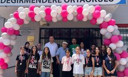 Mehmet Özkan’dan başarılı öğrencilere anlamlı destek