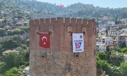 Alanya’da jandarmadan nefes kesen gösteri