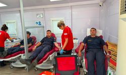 Alanya’da jandarma personeli Türk Kızılaya kan bağışında bulundu