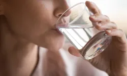 Fazla su içmek de sağlığı tehdit ediyor